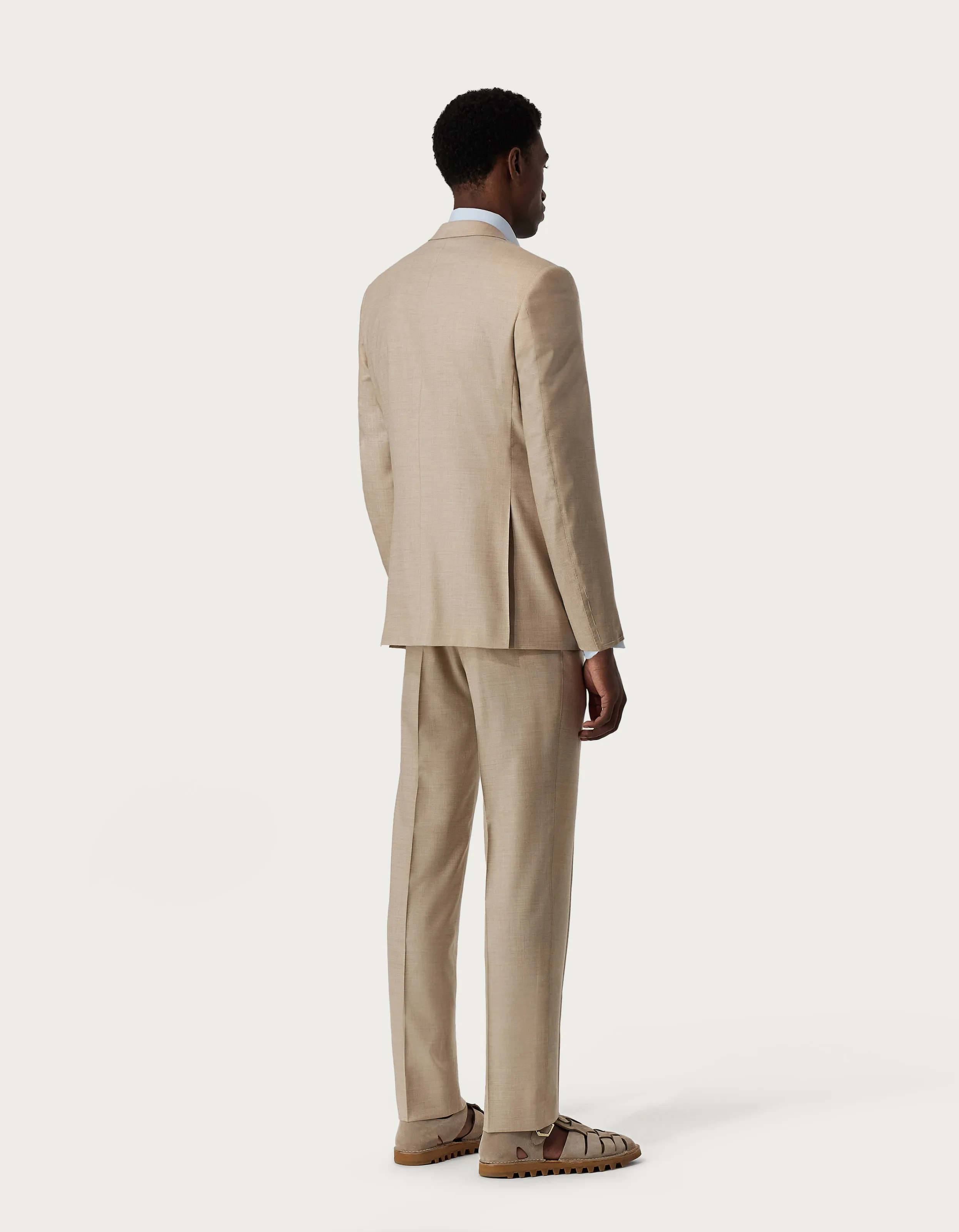 Traje de cachemir elástico beige 