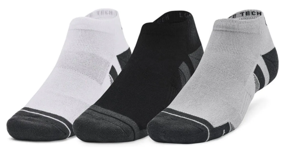 UNDER ARMOUR PERFROMANCE TECH SOCKS  3 PACK