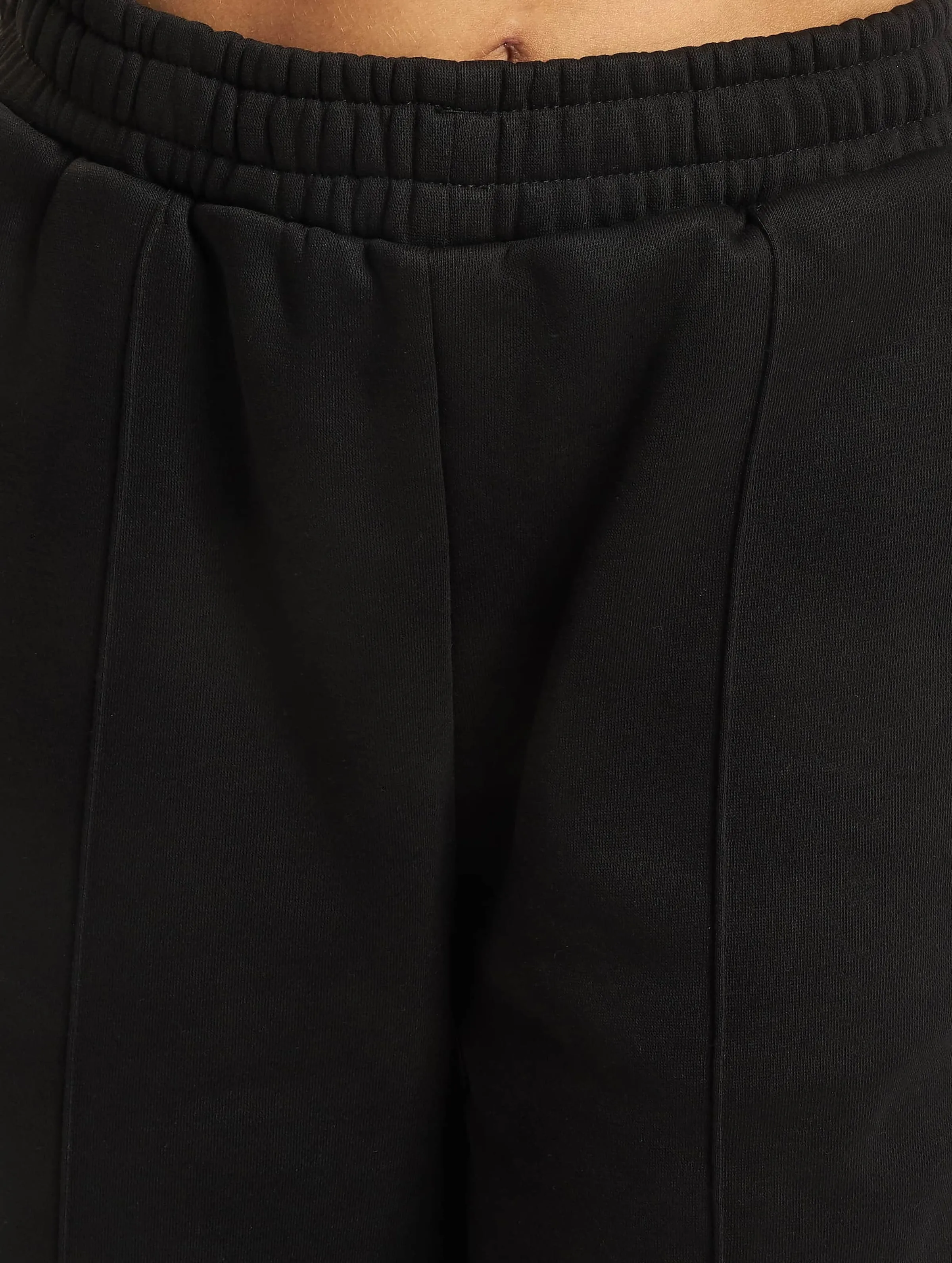 Urban Classics Ladies Straight Pin Tuck