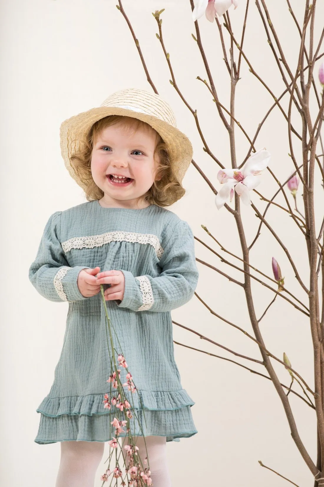 Vestido color menta para niña colección Petit Lou