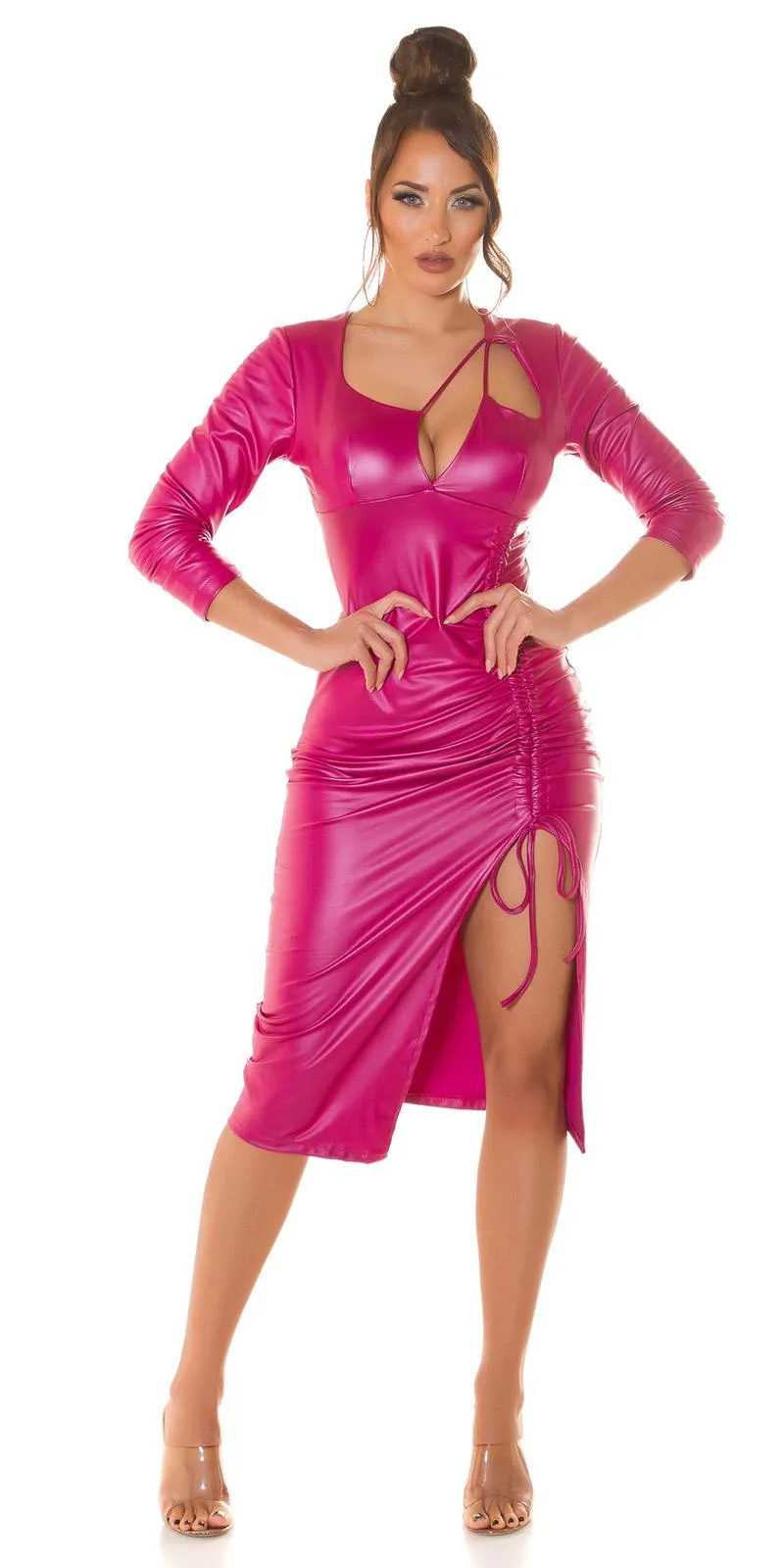 Vestido de polipiel ceñido rosa