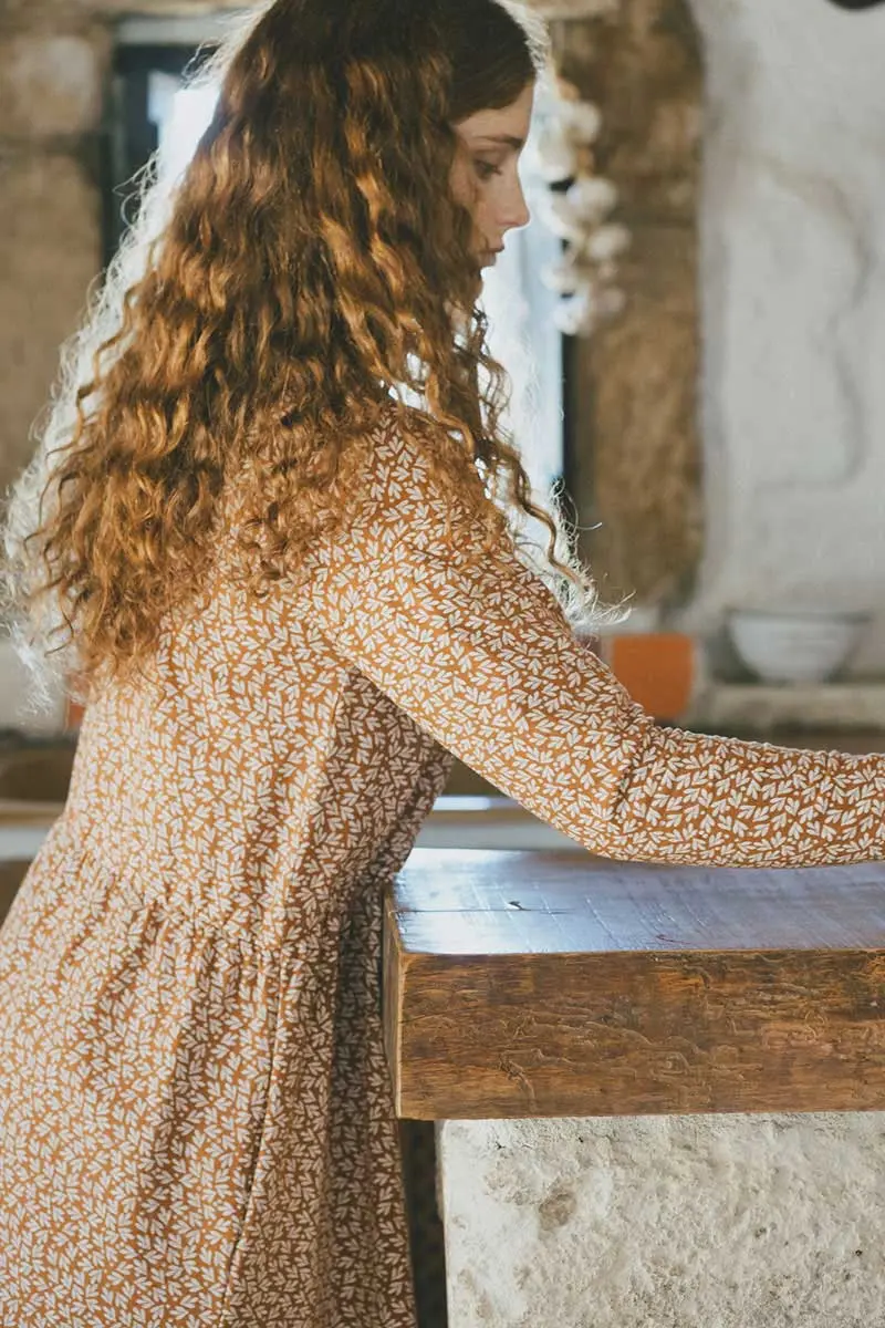 Vestido holgado teja con hojas ecológico