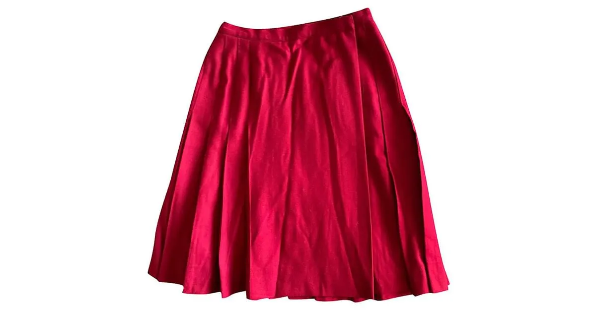 Yves Saint Laurent Falda cruzada plisada roja de Saint Laurent 