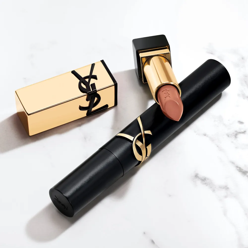 YVES SAINT LAURENT ROUGE PUR COUTURE LABIAL ACABADO SATINADO EN   N157 NU INATTENDU
