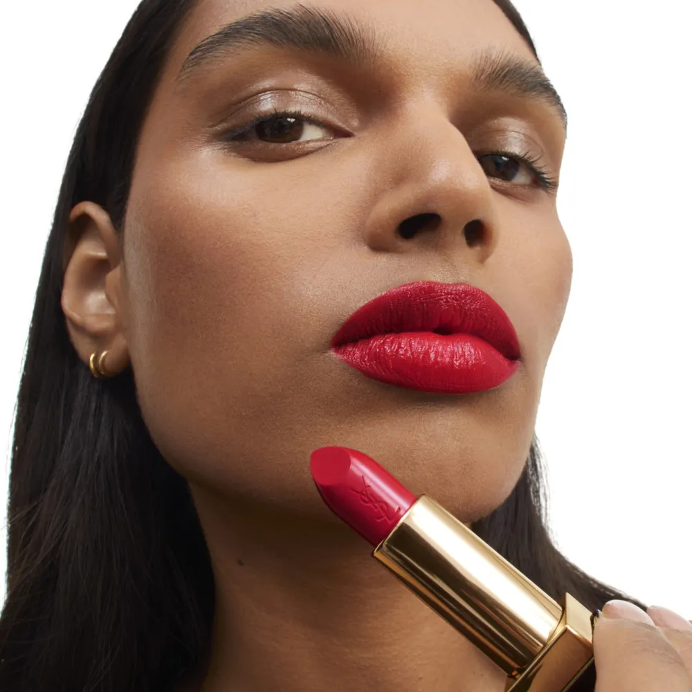 YVES SAINT LAURENT ROUGE PUR COUTURE LABIAL ACABADO SATINADO EN   R11 ROUGE EROS