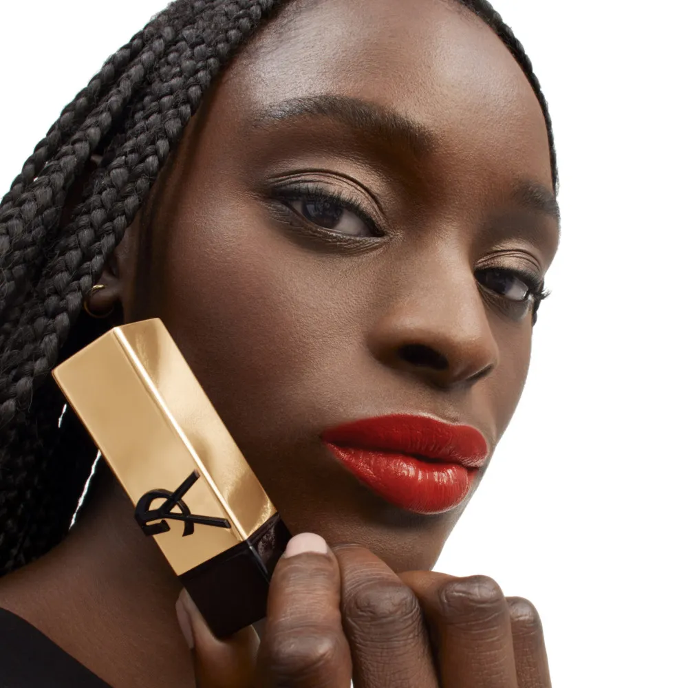 YVES SAINT LAURENT ROUGE PUR COUTURE LABIAL ACABADO SATINADO EN   R7 ROUGE INSOLITE