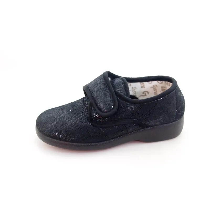 ZAPATILLAS DE CASA Y CALLE GARZóN 3060480 NEGRO