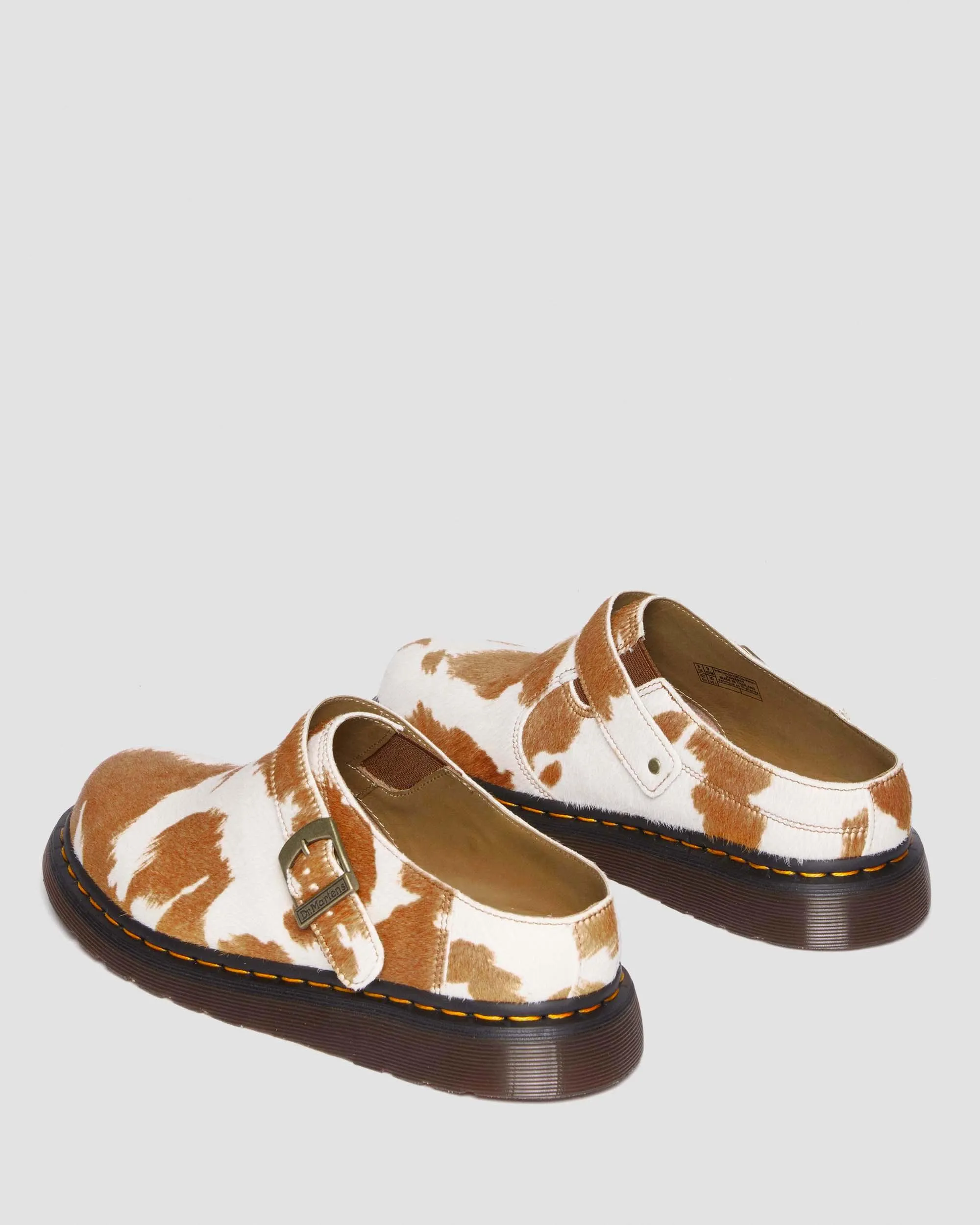 ZUECOS ISHAM HAIRON CON ESTAMPADO DE VACA